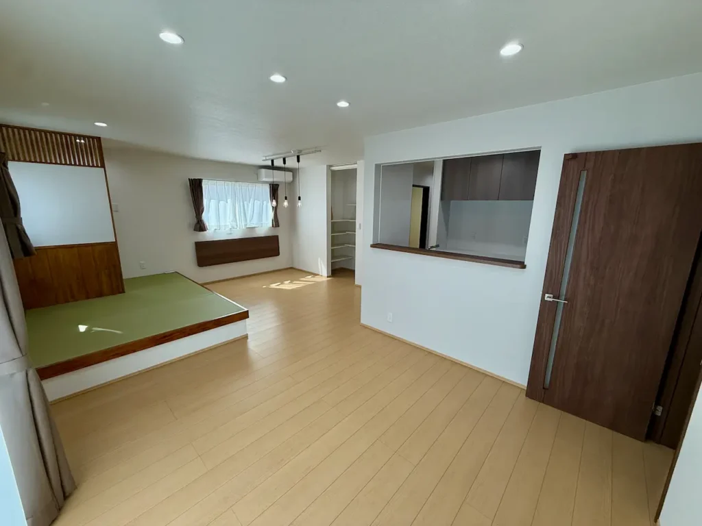 長崎市 横尾３丁目 2階建 ４ＳＬＤＫ